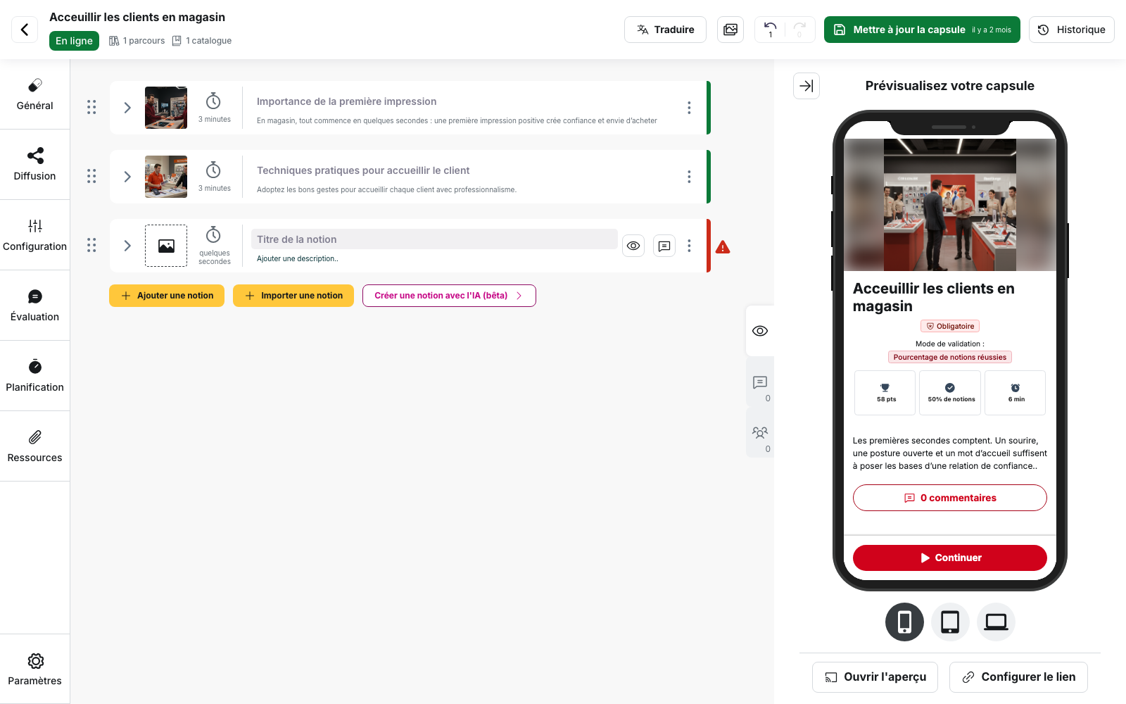 Éditeur de capsule : la liste des notions, une notion vide en erreur et les boutons Ajouter une notion et Importer une notion