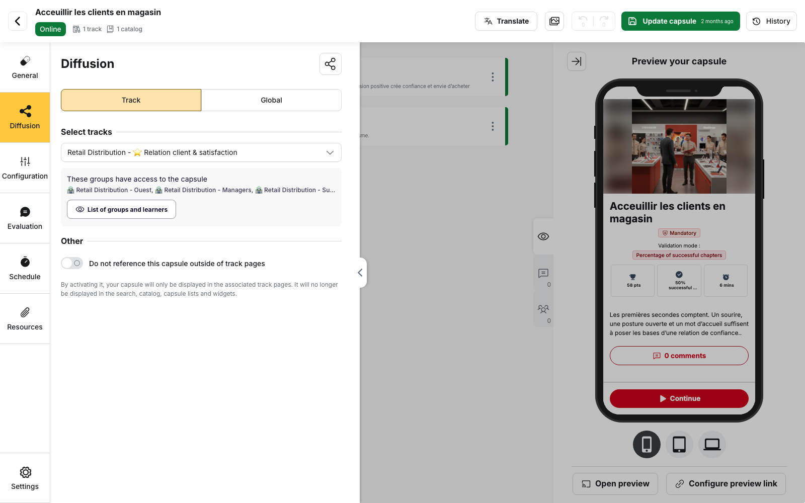 The capsule editor, Diffusion menu, "Track" tab: the "Select tracks" block and the "These groups have access to the capsule" card